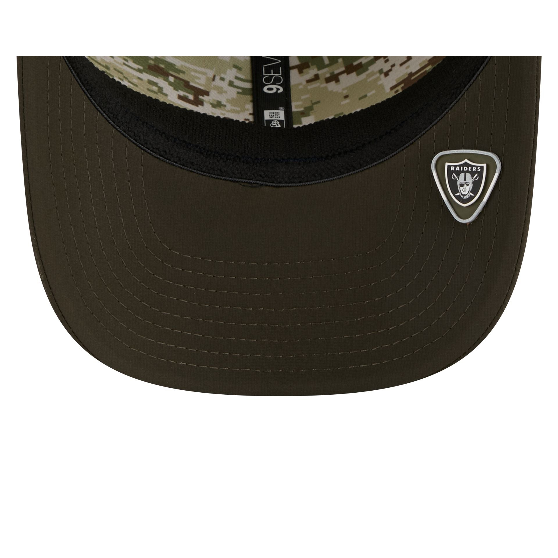 Las Vegas Raiders 2025 Salute to Service 9SEVENTY Trucker Hat