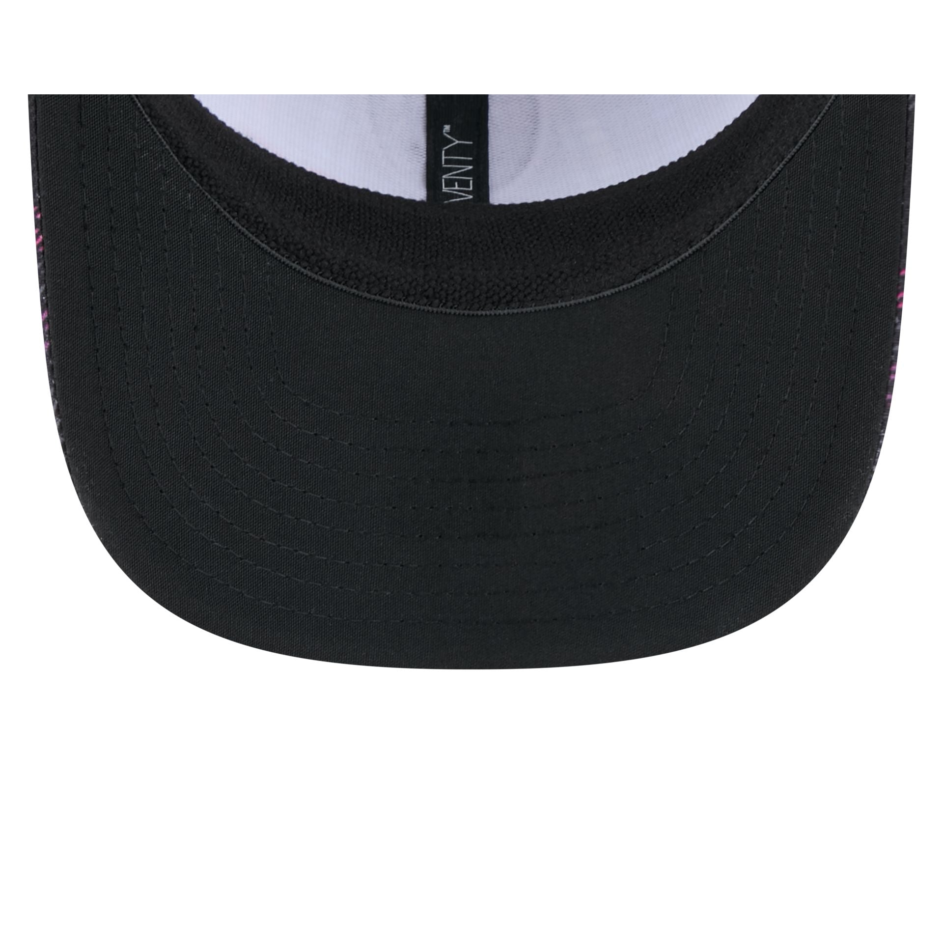 Las Vegas Raiders 2024 Crucial Catch 9SEVENTY Trucker Hat