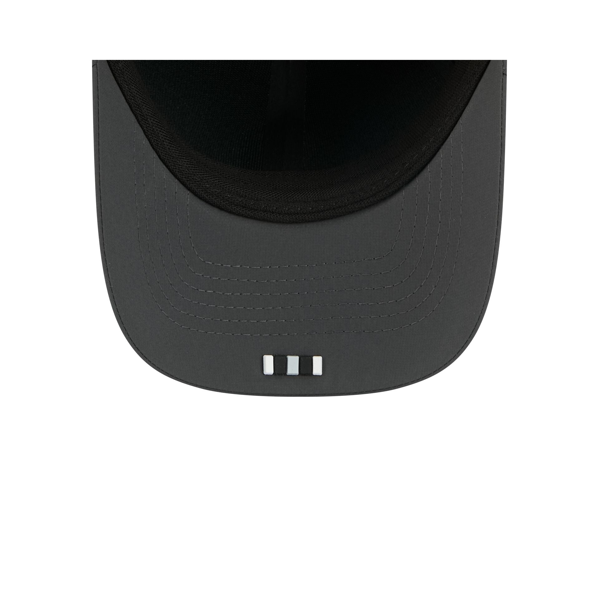 Las Vegas Raiders 2025 Sideline Cold Weather Steel Clouds 9FORTY M-Crown Snapback Hat