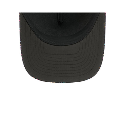 Las Vegas Raiders 2025 Crucial Catch 9FORTY M-Crown A-Frame Trucker Hat